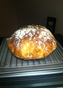 Kick-ass loaf of bread, from scratch, people.